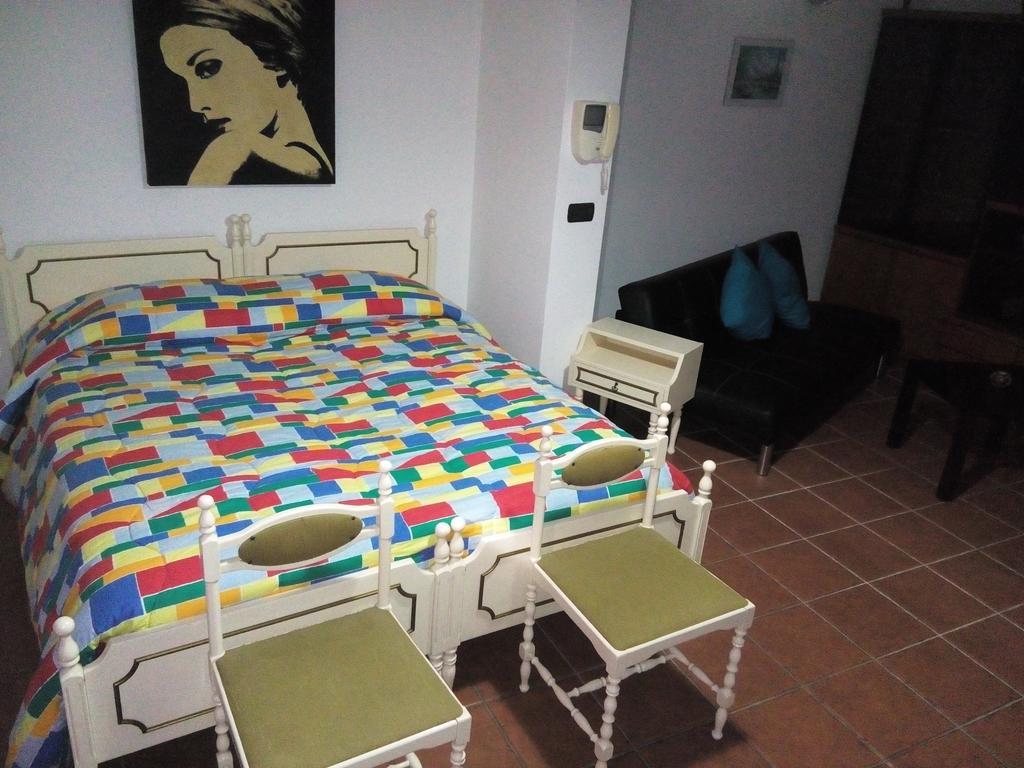 Dimora Donna Clara Bed and Breakfast Conversano Kamer foto
