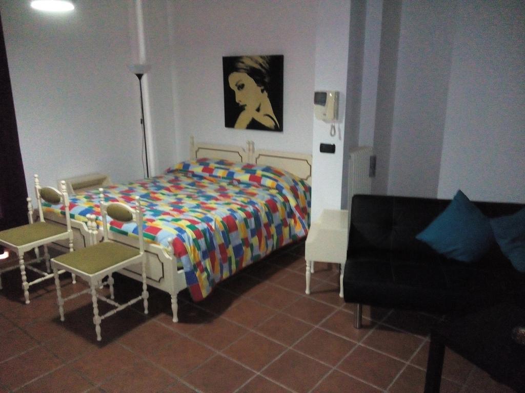 Dimora Donna Clara Bed and Breakfast Conversano Kamer foto